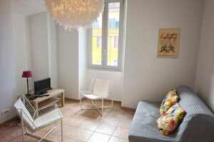 Bright T3 in the heart of Ajaccio with port view