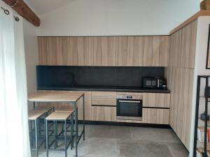 Grand loft rénové - Coeur du village médiéval - EQ