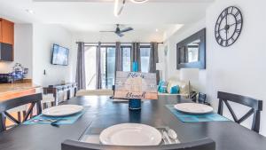 Las Palomas Phase I Topaz 302 1BR 1BA Oceanview Unit