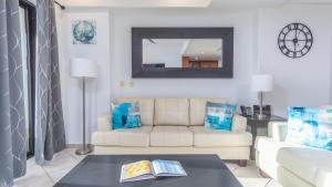 Las Palomas Phase I Topaz 302 1BR 1BA Oceanview Unit