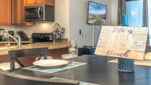 Las Palomas Phase I Topaz 302 1BR 1BA Oceanview Unit