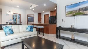 Las Palomas Phase I Topaz 302 1BR 1BA Oceanview Unit