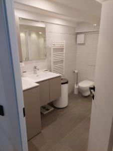 Grand loft rénové - Coeur du village médiéval - EQ