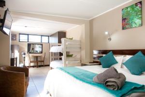 Pinto City Motel East London