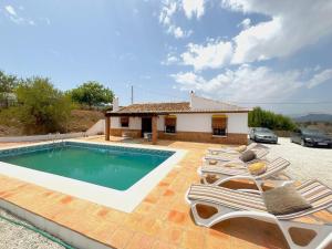 Evans Realty CH Casa Rural Piscina Vistas top