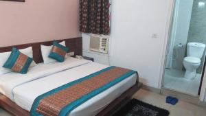 Airport Hotel Port View,Complimentary Airport Pickup or Drop