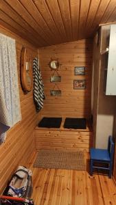 Three cozy cottages, sauna and hot tub