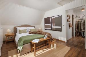 Hillside Lodge, Boutique & Spa