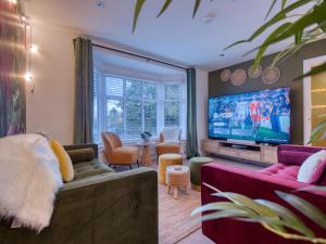 Oxford - hot tub, games room, parking, arcade