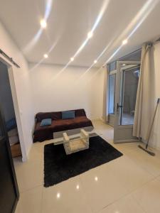 Studio avec terrasse