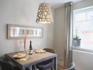 Berthin-Bleeg-Str. 1, W4, Esprit 3