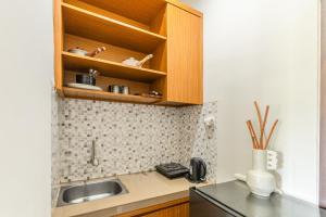 Kubu Deandari Guest House