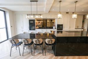 Oak Dene by Birch Stays