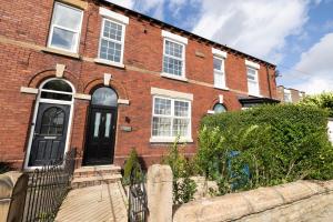 Oak Dene by Birch Stays