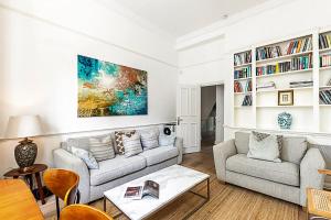 Bright Home Near Little Venice