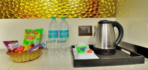 Hotel Delhi Fab Near Connaught Place And Ramakrishna Ashram Marg Metro Station