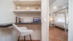 Coronado 901 2 BR 2 BA at Las Palomas