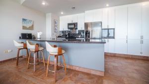 Coronado 901 2 BR 2 BA at Las Palomas