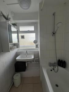 Beautiful South West London 3BR