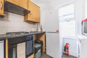 Spacious 2-bed apartment in Kensal Green