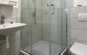 3 Bedroom Lovely Apartment In Sukosan