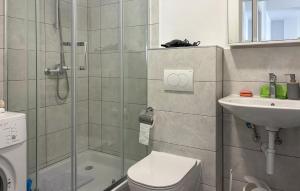 3 Bedroom Lovely Apartment In Sukosan