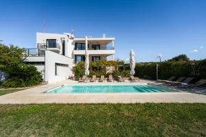 Villa Paradise in Zadar with 6 bedrooms, pool and gaming room