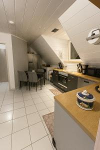 Zentrale Maisonette mit Büro & Parkplatz