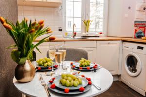 Mayas Flats & Resorts 21 - Dluga St, Old Town Gda