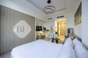 Bloomfields Spacious Stu In Azizi Riviera