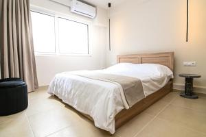 Omonia Flow Two by ΜΡS