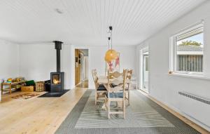 Gorgeous Home In Sjællands Odde With Wifi