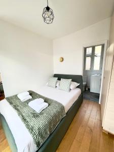 Lovely studio with balcony and spectacular Sacre-Coeur view