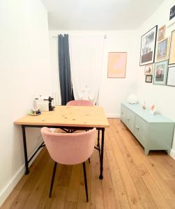 Lovely studio with balcony and spectacular Sacre-Coeur view