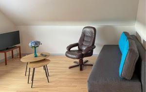 1 Bedroom Cozy Apartment In Hesselager