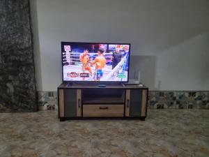 Chiang Mai Oasis 2-Bedroom Home with Private Entrance Modern Amenities