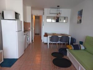 Appartement classé 2 étoiles, rez de jardin Les ISSAMBRES vue sur le golfe de St Tropez