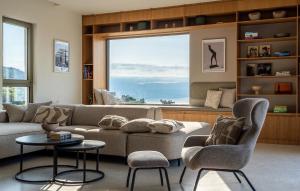 Stunning Home In Poljane With Sauna 