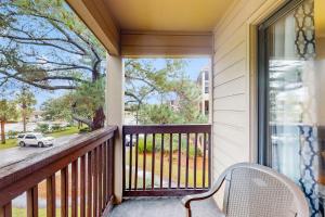 HH Beach & Tennis B13