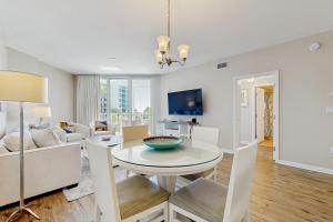 Palms of Destin 2407