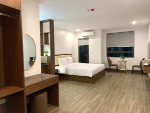 Fiorus Airport Hotel