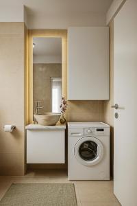 Qult - Old City Pearl