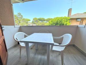 Bibione flat with pool access