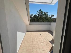 Bright duplex apartment near beach