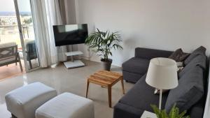 Arrecife Charco de San Gines Terraza con vistas al mar