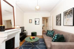 BnBNova - Notre-Dame - 1BR with Balcony