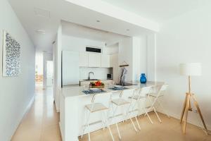 El Charco - Terrace Central 2 Bedroom Apartment