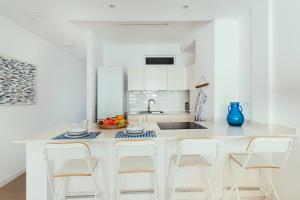 El Charco - Terrace Central 2 Bedroom Apartment