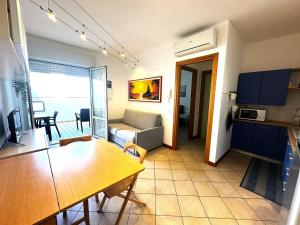 Bibione apartment with pool and solarium access