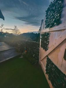 Lees Grandmas Will Cottage